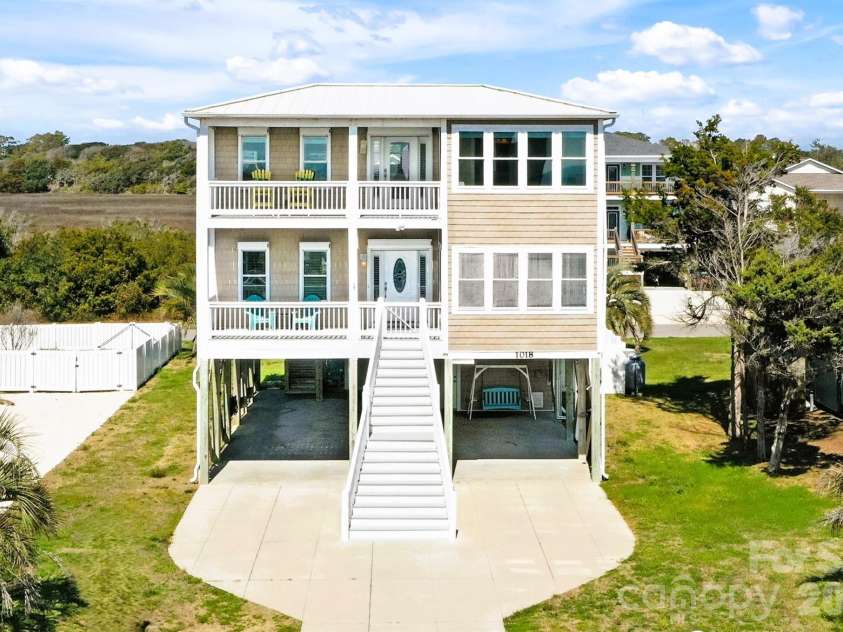 1018 Dolphin Drive, Oak Island, NC 28465.  MLS# CAR4355087, YatesRealty ID 8487. 