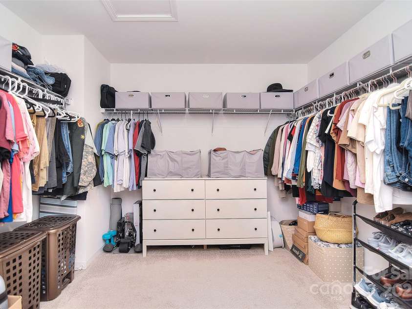 966 Scotch Meadows Loop, Monroe, NC 28110.  MLS# CAR4240382, YatesRealty ID 8488. Walk-In-Closet Primary Bedroom !