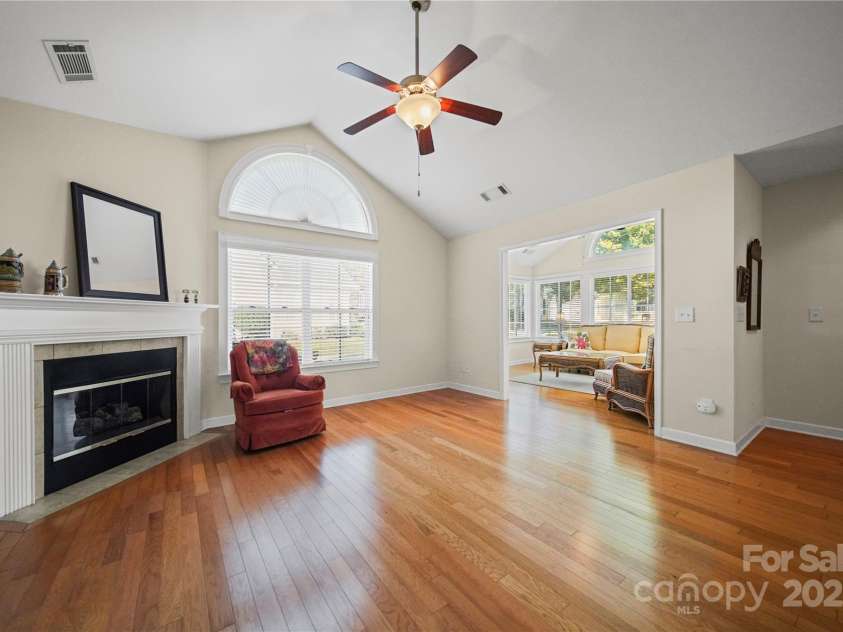 248 Lone Oak Circle, Rock Hill, SC 29732.  MLS# CAR4310437, YatesRealty ID 8489. Den