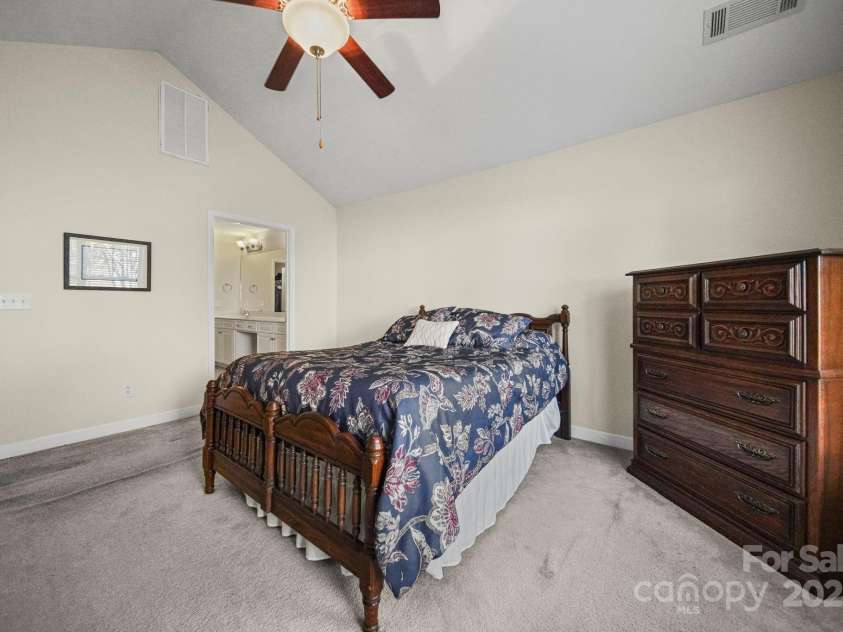 248 Lone Oak Circle, Rock Hill, SC 29732.  MLS# CAR4310437, YatesRealty ID 8489. Primary Bedroom
