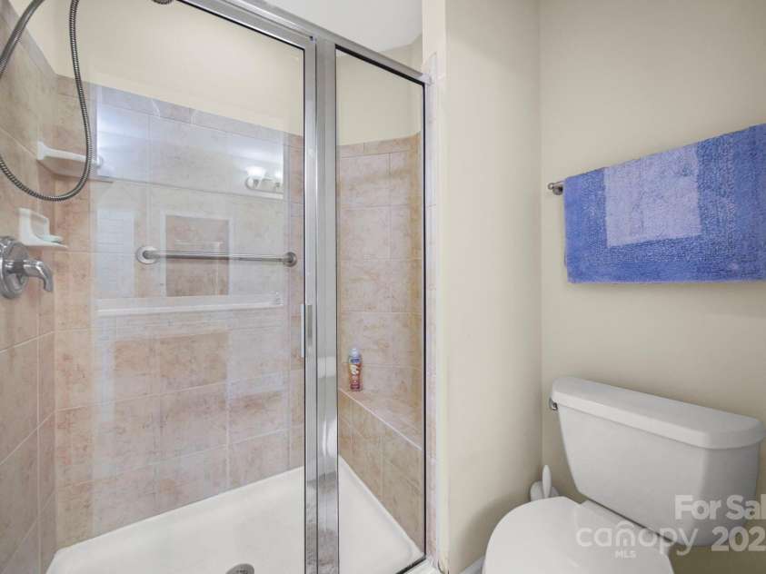 248 Lone Oak Circle, Rock Hill, SC 29732.  MLS# CAR4310437, YatesRealty ID 8489. Primary Full Bath Shower area