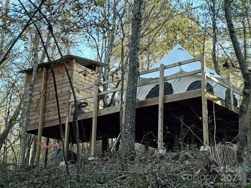 2200 Walnut Creek Road, Marshall, NC 28753.  MLS# CAR4200860, YatesRealty ID 849. 