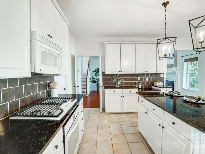6519 Summertree Lane, Charlotte, NC 28270.  MLS# CAR4241201, YatesRealty ID 8490. 