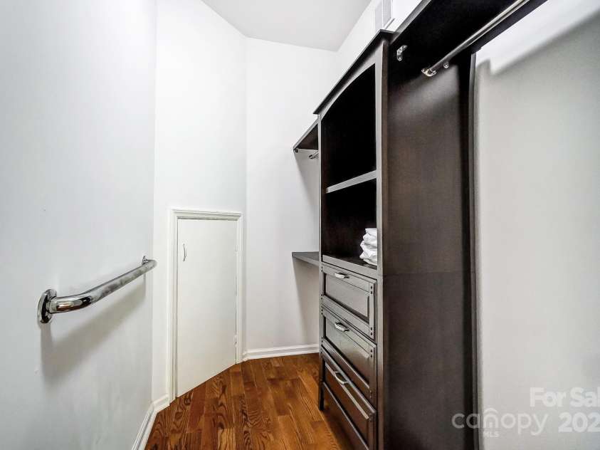 6519 Summertree Lane, Charlotte, NC 28270.  MLS# CAR4241201, YatesRealty ID 8490. 