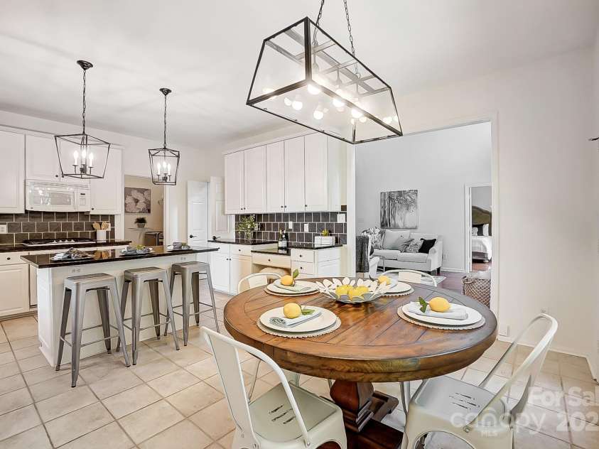 6519 Summertree Lane, Charlotte, NC 28270.  MLS# CAR4241201, YatesRealty ID 8490. 