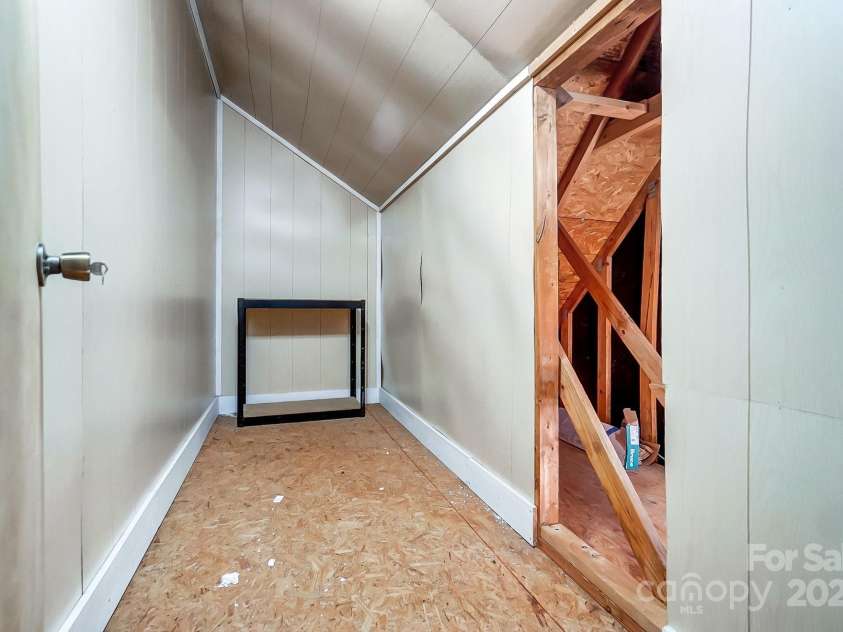 6519 Summertree Lane, Charlotte, NC 28270.  MLS# CAR4241201, YatesRealty ID 8490. SO MUCH STORAGE