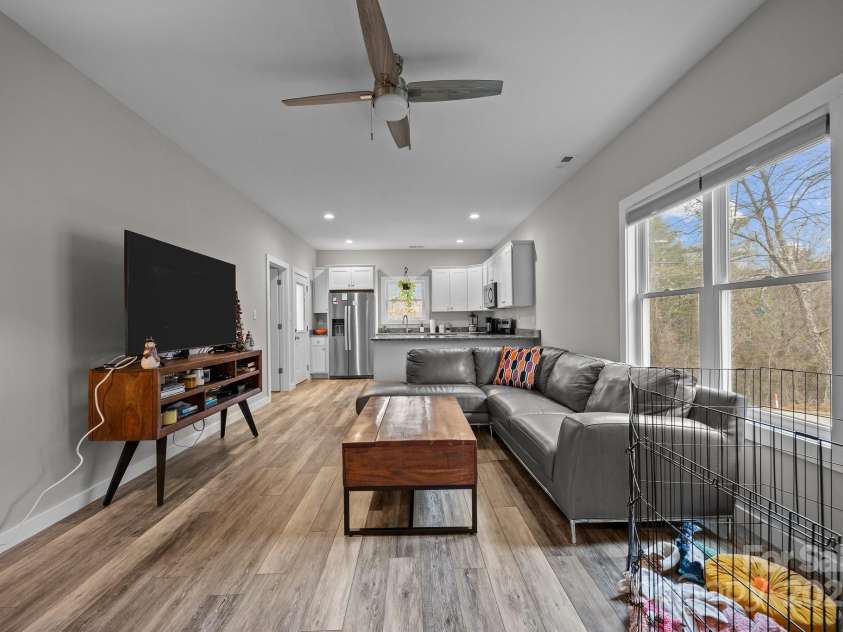 19 Sage Crest Loop, Weaverville, NC 28787.  MLS# CAR4218561, YatesRealty ID 8491. 
