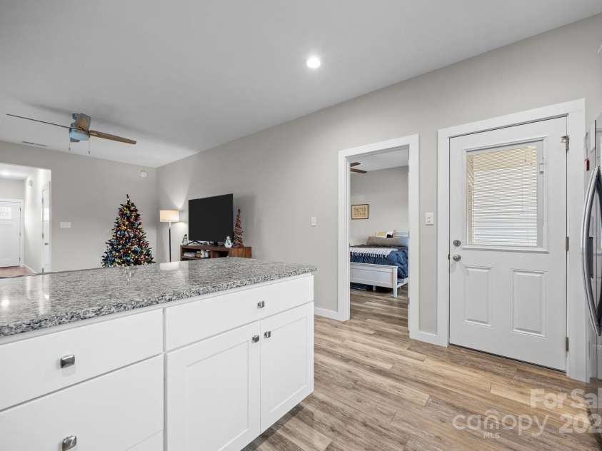 19 Sage Crest Loop, Weaverville, NC 28787.  MLS# CAR4218561, YatesRealty ID 8491. 