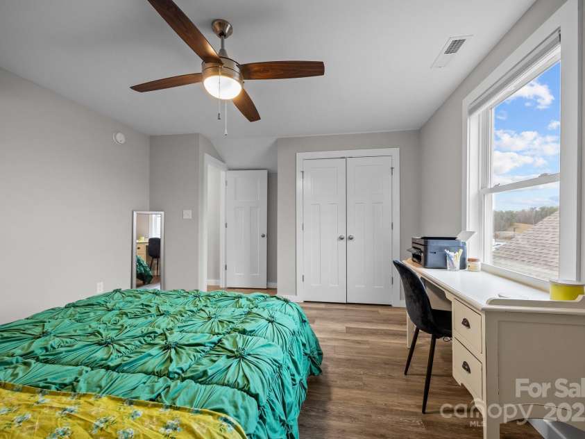 19 Sage Crest Loop, Weaverville, NC 28787.  MLS# CAR4218561, YatesRealty ID 8491. Second upstairs bedroom