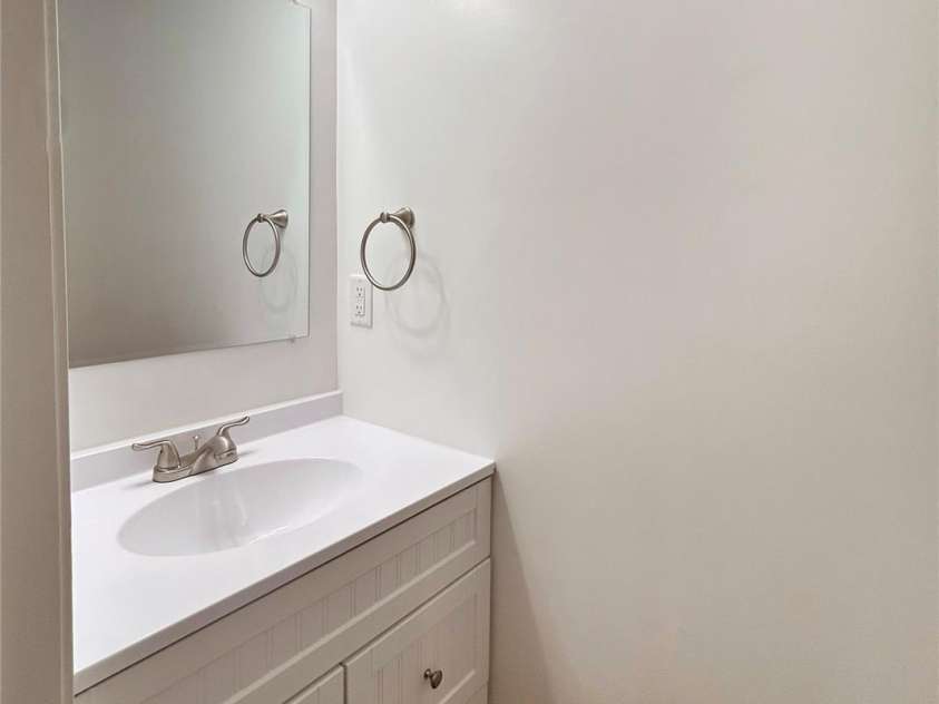 380 Quinn Hill Lane, Mars Hill, NC 28754.  MLS# CAR4127561, YatesRealty ID 8491. 