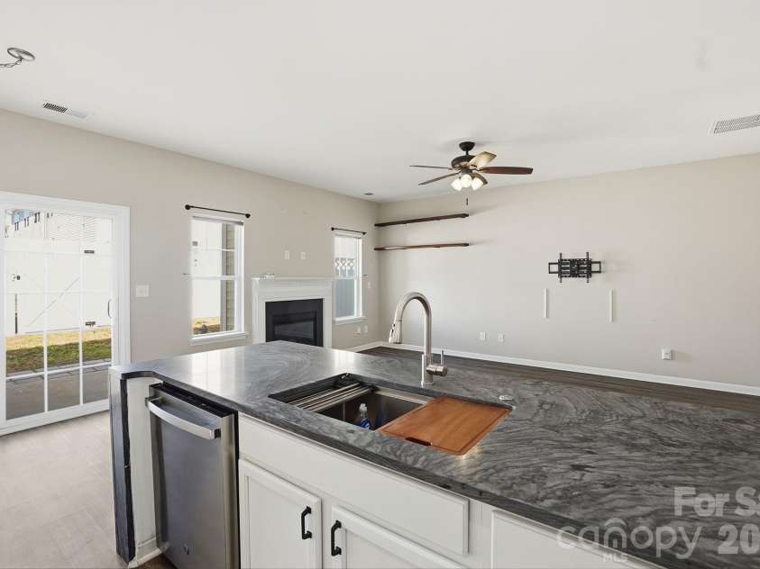 2095 Shady Pond Drive, Clover, SC 29710.  MLS# CAR4363170, YatesRealty ID 8492. Open kitchen/Living area