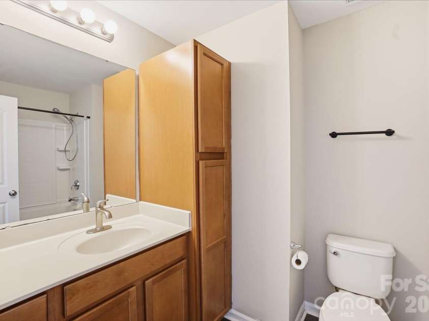 2095 Shady Pond Drive, Clover, SC 29710.  MLS# CAR4363170, YatesRealty ID 8492. Second bath upstairs with linen storage