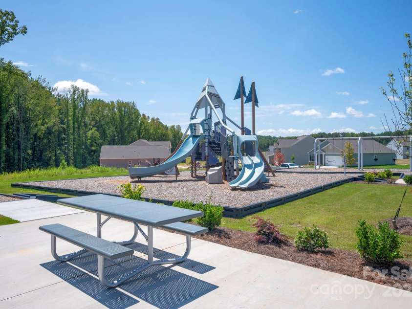 3430 Saddlebred Drive, Gastonia, NC 28052.  MLS# CAR4226155, YatesRealty ID 8493. 