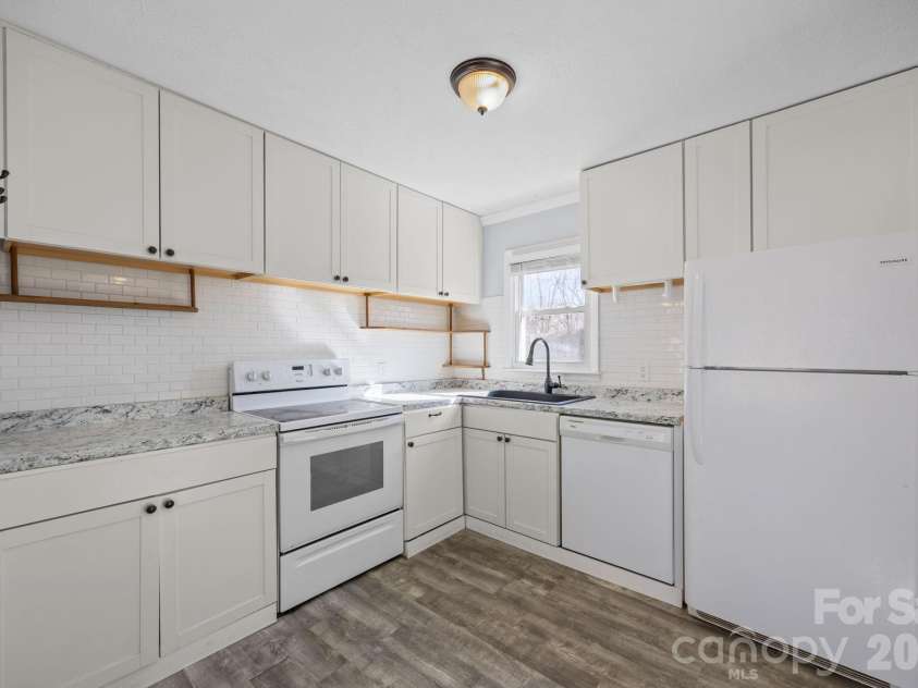 398 Sand Hill Road, Asheville, NC 28806.  MLS# CAR4329820, YatesRealty ID 8493. Updated kitchen