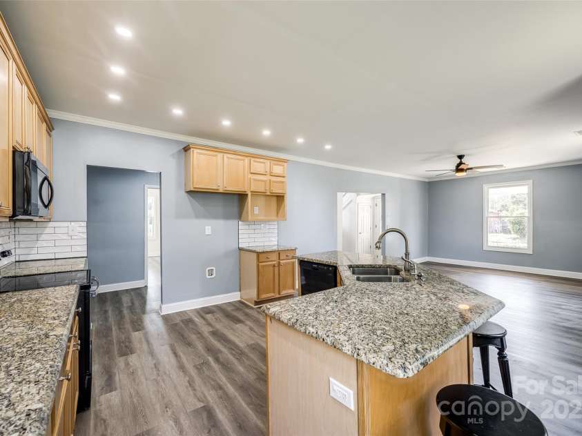 107 Maurice Street, Monroe, NC 28112.  MLS# CAR4245480, YatesRealty ID 8495. Kitchen