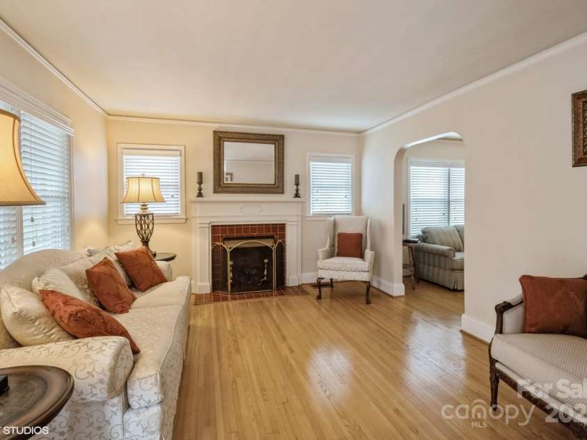2125 Shenandoah Avenue, Charlotte, NC 28205.  MLS# CAR4221722, YatesRealty ID 8497. 