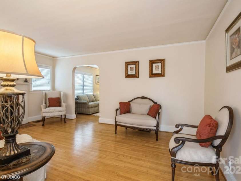 2125 Shenandoah Avenue, Charlotte, NC 28205.  MLS# CAR4221722, YatesRealty ID 8497. 