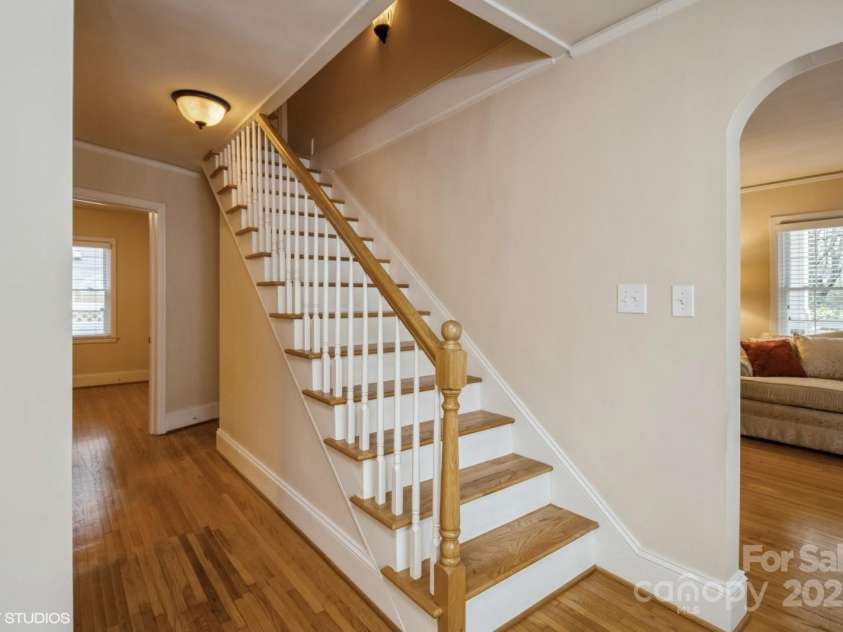 2125 Shenandoah Avenue, Charlotte, NC 28205.  MLS# CAR4221722, YatesRealty ID 8497. 