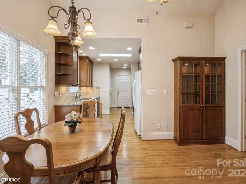 2125 Shenandoah Avenue, Charlotte, NC 28205.  MLS# CAR4221722, YatesRealty ID 8497. 