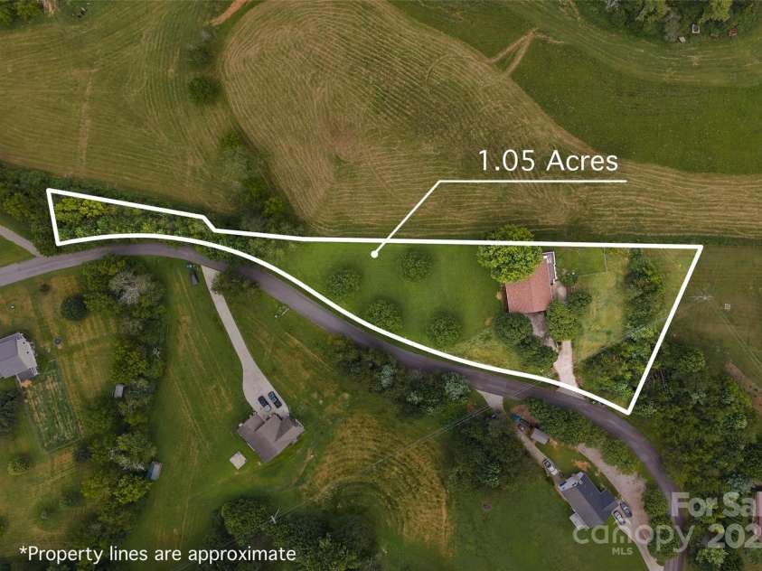 271 Breton Ridge Road, Leicester, NC 28748.  MLS# CAR4284121, YatesRealty ID 8497. Gis Property Lines