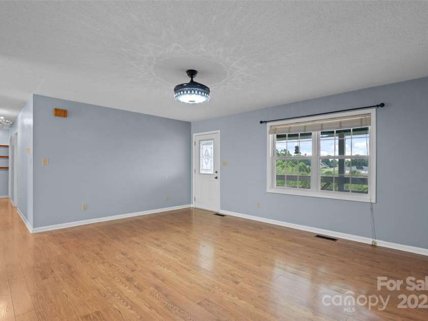 271 Breton Ridge Road, Leicester, NC 28748.  MLS# CAR4284121, YatesRealty ID 8497. Primary Bedroom Main Level