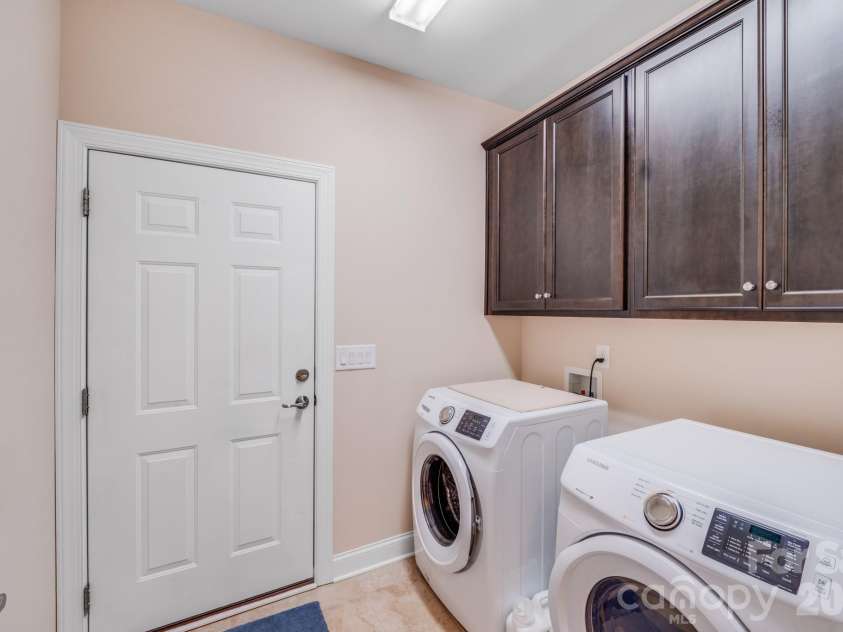 11135 Bailey Park Nature Drive, Cornelius, NC 28031.  MLS# CAR4332152, YatesRealty ID 8498. 