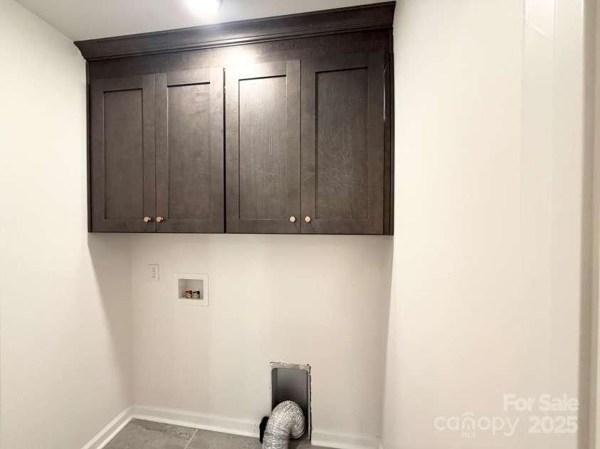 401 Baker Street, Gastonia, NC 28052.  MLS# CAR4247193, YatesRealty ID 8498. Laundry Room