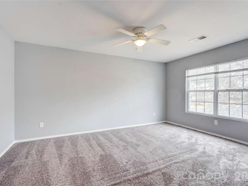 4024 Larkhaven Village Drive, Charlotte, NC 28215.  MLS# CAR4335131, YatesRealty ID 8499. 