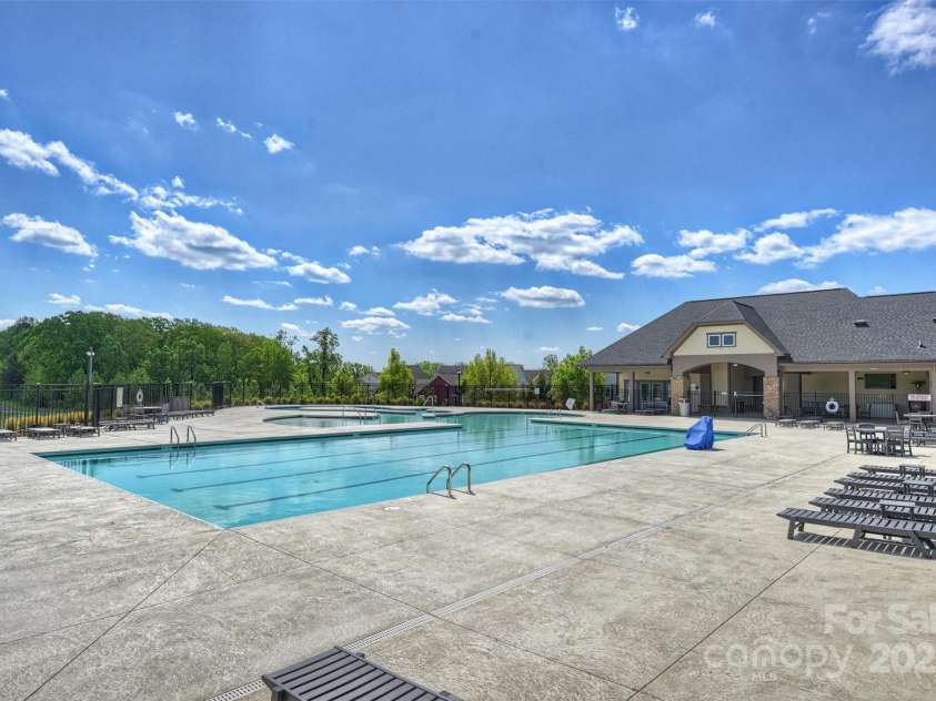 727 Bluff Loop Road, Rock Hill, SC 29730.  MLS# CAR4244133, YatesRealty ID 8499. Community Pool