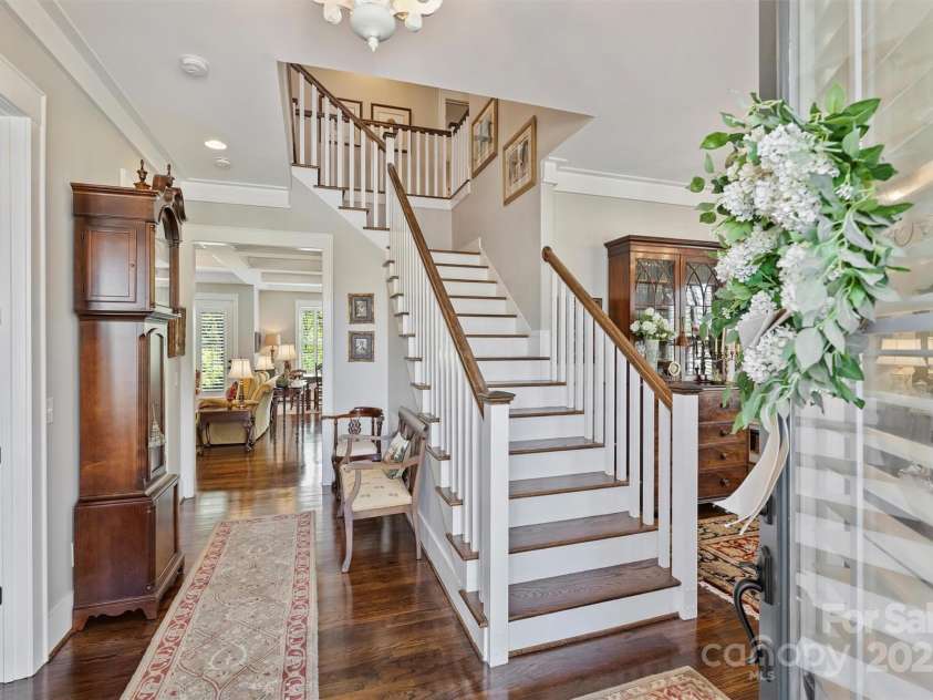 727 Bluff Loop Road, Rock Hill, SC 29730.  MLS# CAR4244133, YatesRealty ID 8499. Foyer