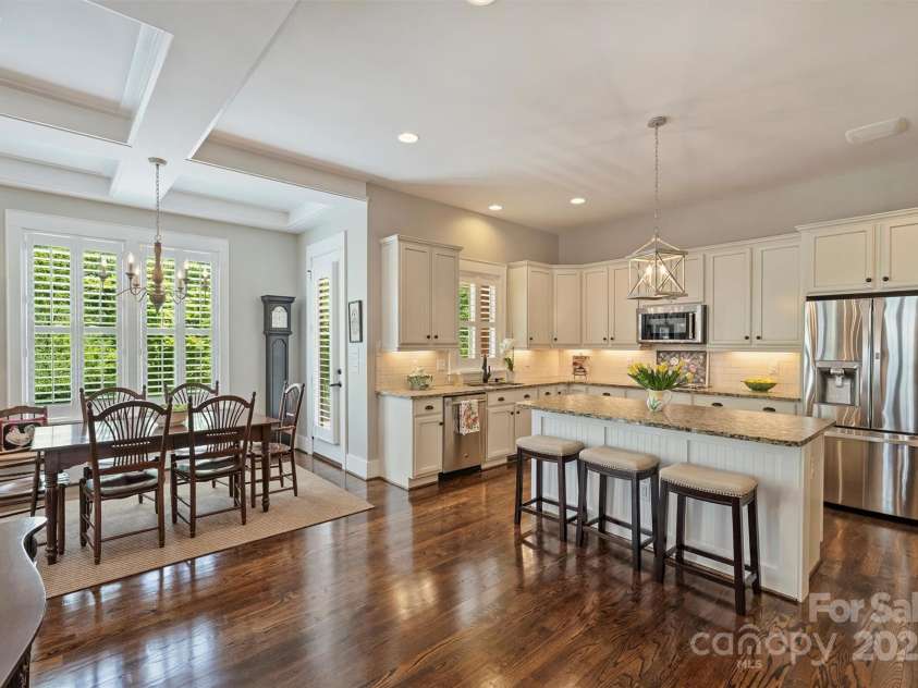 727 Bluff Loop Road, Rock Hill, SC 29730.  MLS# CAR4244133, YatesRealty ID 8499. Kitchen