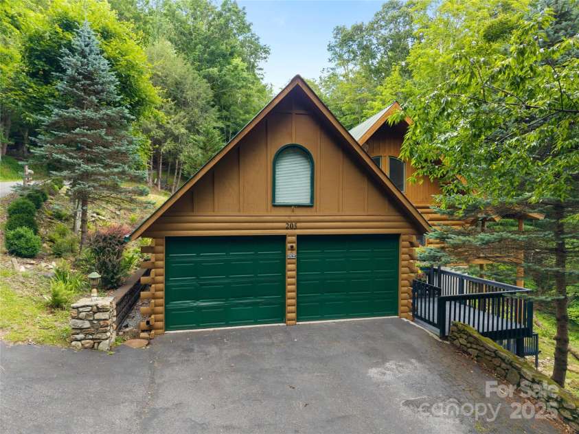 205 Chestnut Village, Mars Hill, NC 28754.  MLS# CAR4273023, YatesRealty ID 85. Detached Two car garage