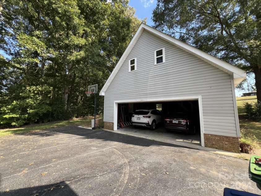 331 Polk Ford Road, Stanfield, NC 28163.  MLS# CAR4174696, YatesRealty ID 850. Detached two car garage
