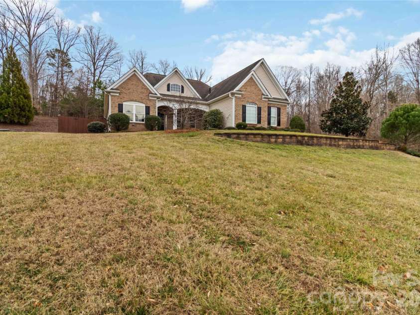 345 Clarendon Estates Drive, Clover, SC 29710.  MLS# CAR4337177, YatesRealty ID 8500. 