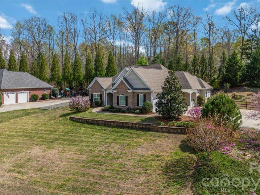 345 Clarendon Estates Drive, Clover, SC 29710.  MLS# CAR4337177, YatesRealty ID 8500. 