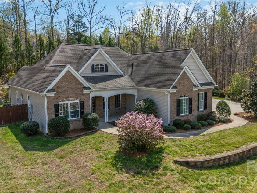 345 Clarendon Estates Drive, Clover, SC 29710.  MLS# CAR4337177, YatesRealty ID 8500. 