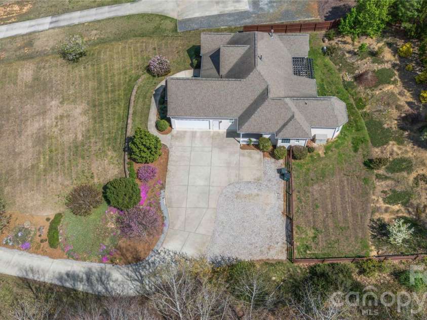 345 Clarendon Estates Drive, Clover, SC 29710.  MLS# CAR4337177, YatesRealty ID 8500. 