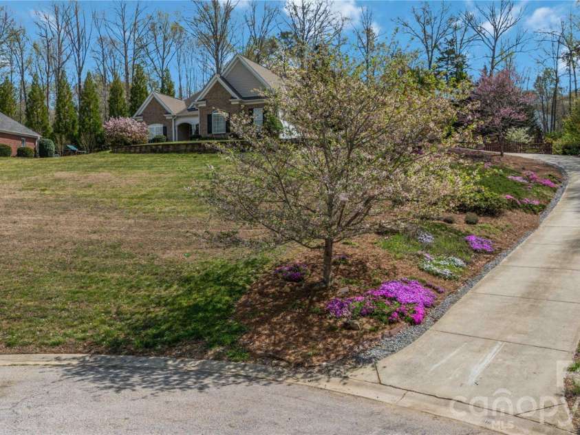 345 Clarendon Estates Drive, Clover, SC 29710.  MLS# CAR4337177, YatesRealty ID 8500. 