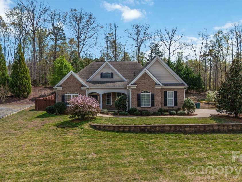 345 Clarendon Estates Drive, Clover, SC 29710.  MLS# CAR4337177, YatesRealty ID 8500. 