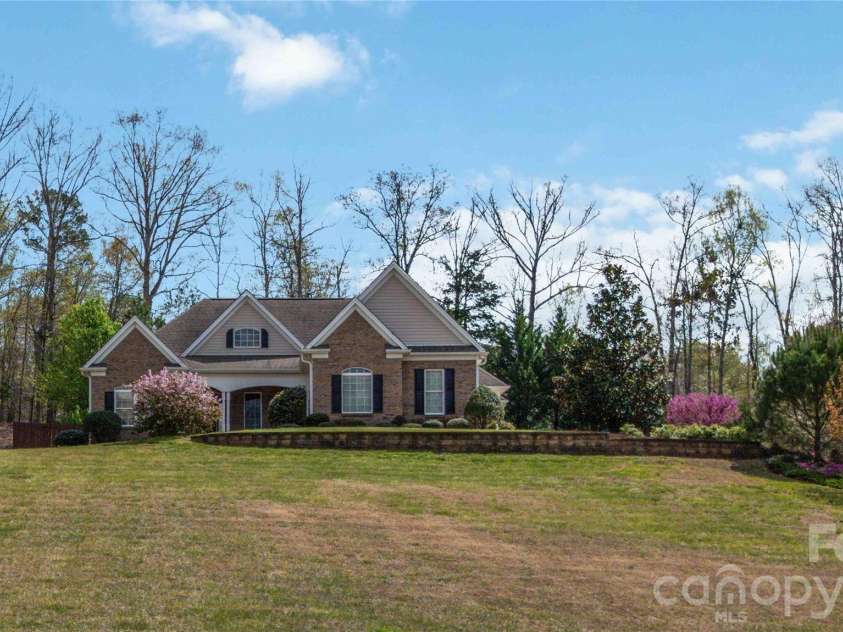 345 Clarendon Estates Drive, Clover, SC 29710.  MLS# CAR4337177, YatesRealty ID 8500. 