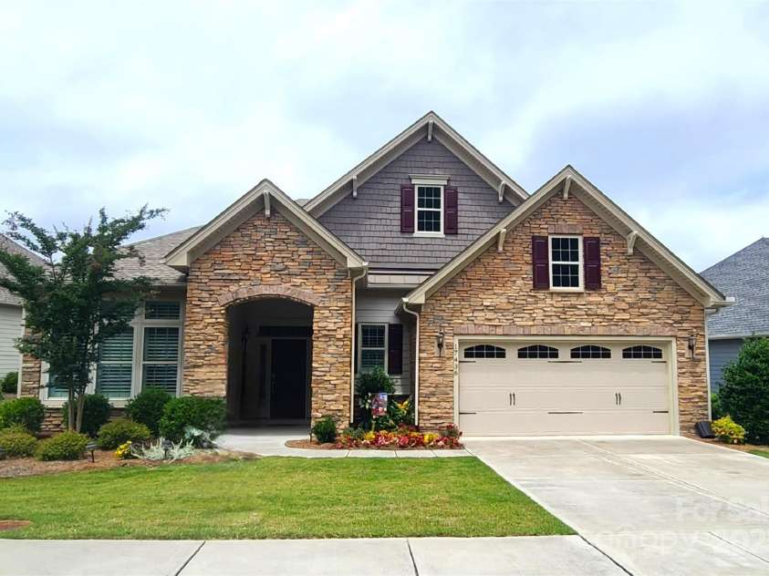 17436 Langston Drive, Charlotte, NC 28278.  MLS# CAR4233522, YatesRealty ID 8501. 