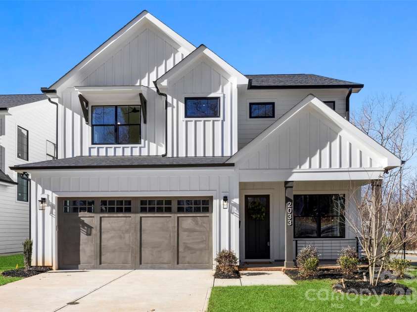 2033 South Street, Charlotte, NC 28208.  MLS# CAR4338302, YatesRealty ID 8501. 