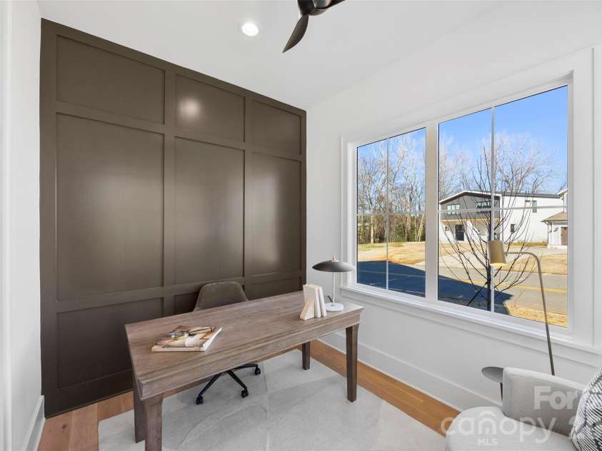 2033 South Street, Charlotte, NC 28208.  MLS# CAR4338302, YatesRealty ID 8501. 