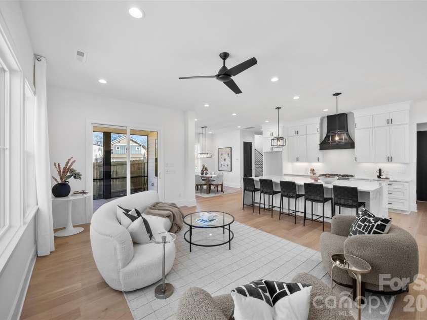2033 South Street, Charlotte, NC 28208.  MLS# CAR4338302, YatesRealty ID 8501. 