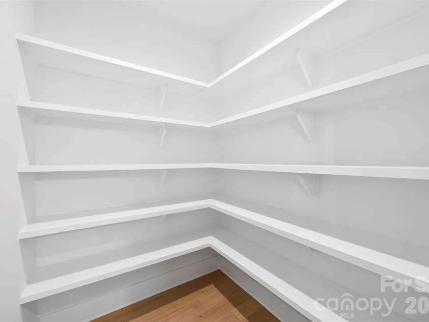 2033 South Street, Charlotte, NC 28208.  MLS# CAR4338302, YatesRealty ID 8501. 