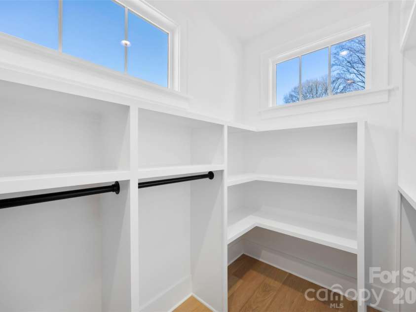 2033 South Street, Charlotte, NC 28208.  MLS# CAR4338302, YatesRealty ID 8501. 