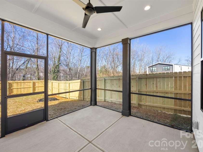 2033 South Street, Charlotte, NC 28208.  MLS# CAR4338302, YatesRealty ID 8501. 