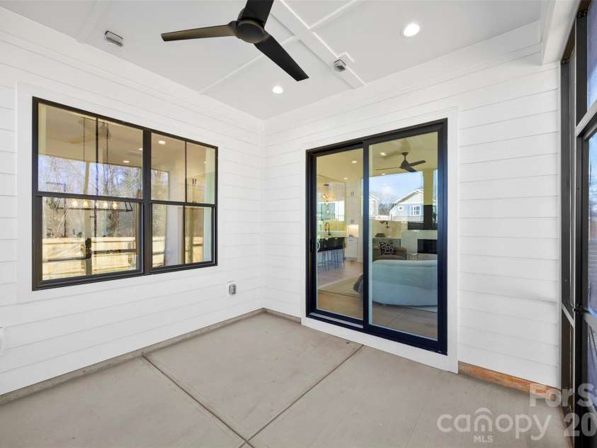 2033 South Street, Charlotte, NC 28208.  MLS# CAR4338302, YatesRealty ID 8501. 