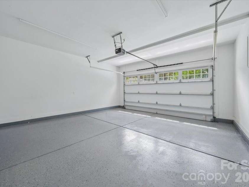 2033 South Street, Charlotte, NC 28208.  MLS# CAR4408200, YatesRealty ID 8501. Fully Finished Garage