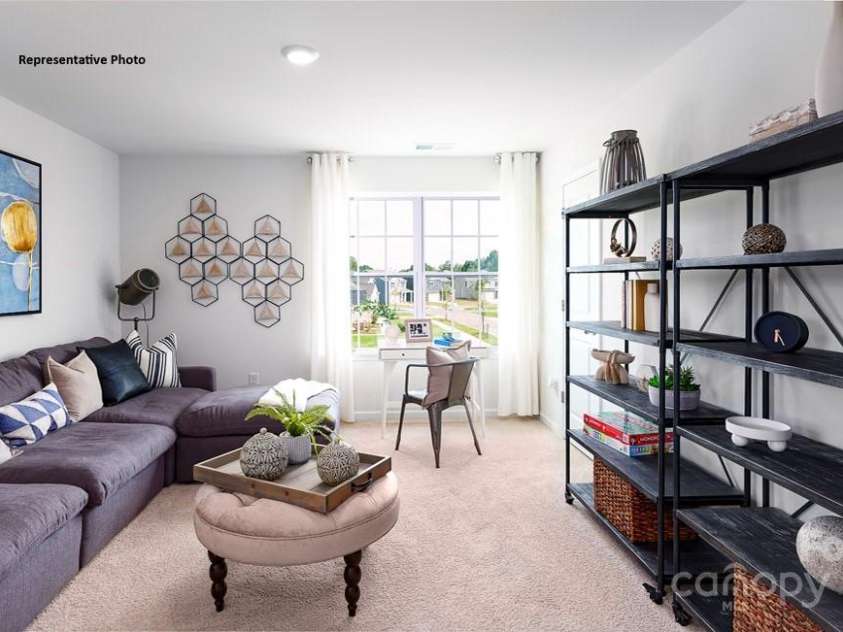 1386 6th Street, Hickory, NC 28601.  MLS# CAR4217235, YatesRealty ID 8502. 